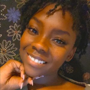 Meet your Posher, Brittaney